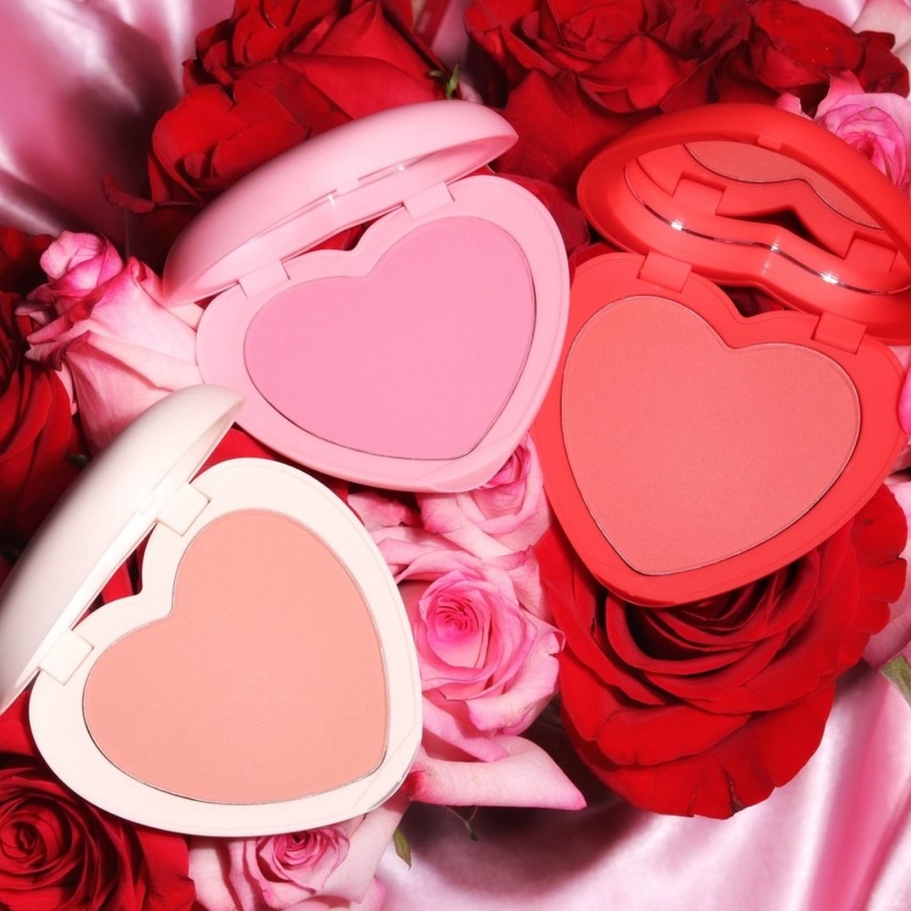 Kiss ‘N Tell Powder Blush - Picture 4 of 4